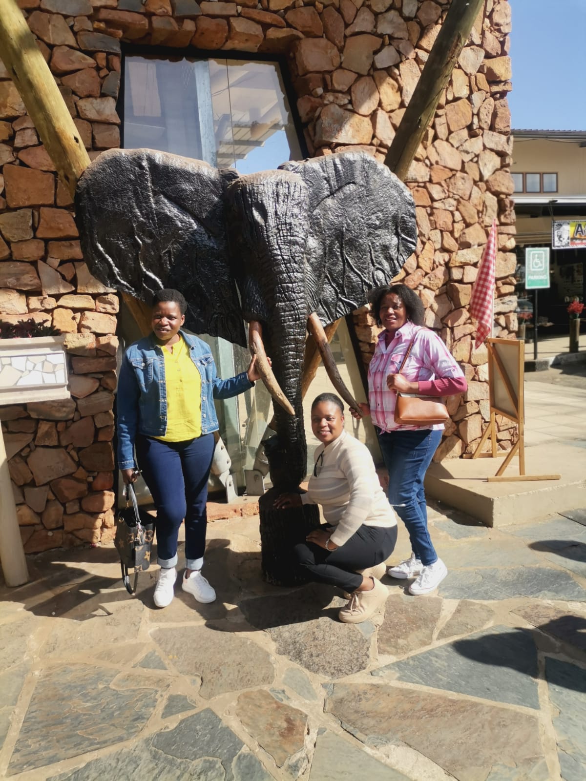 Singles Outing